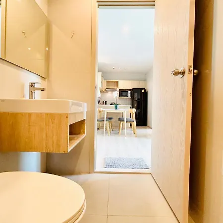 Nue Noble Srinakarin Apartment Bangkok Exterior photo